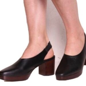 Intentionally Blank Leather Lotus Platform Sling Back Heels 7